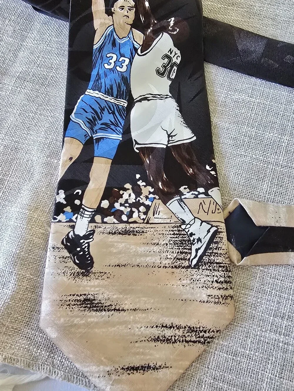 Vintage Dino Romaro Necktie Basketball New York City Hand Made Graphics